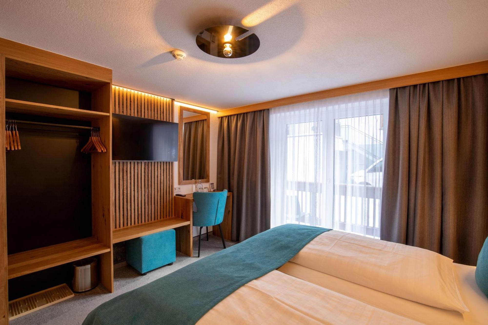 Hotel Garni Subretta Ischgl Exteriör bild
