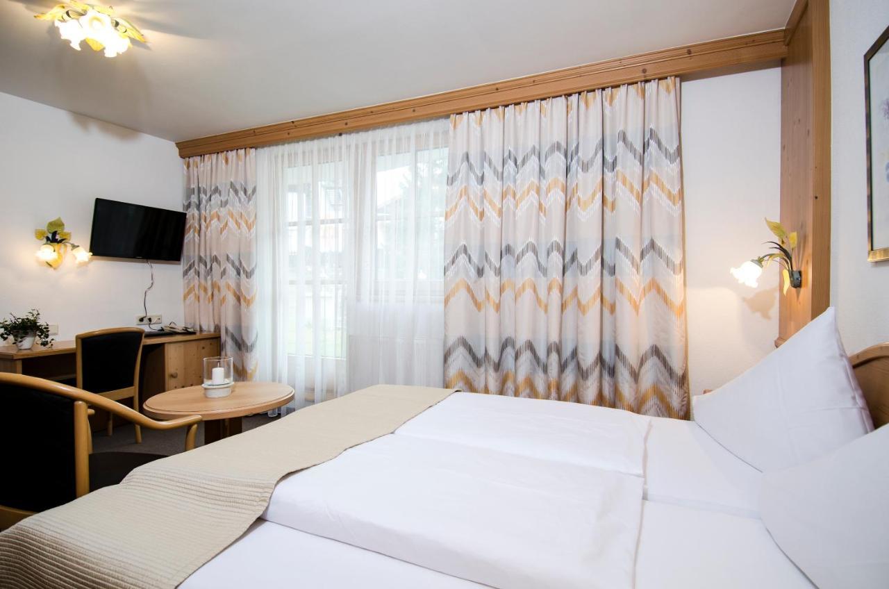 Hotel Garni Subretta Ischgl Exteriör bild